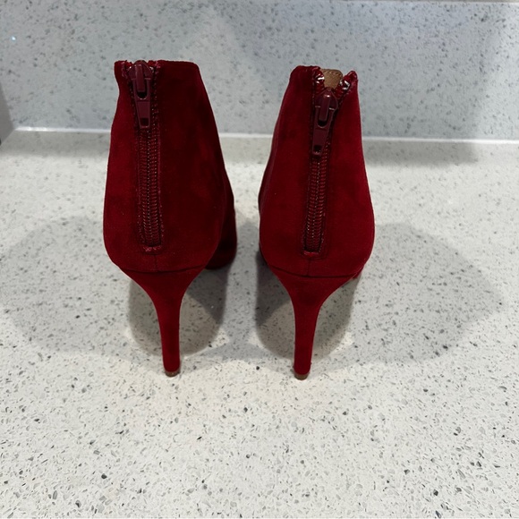 Journee Collection NIB Stiletto Pointed Toe Pump SIZE 10 - Picture 8 of 10